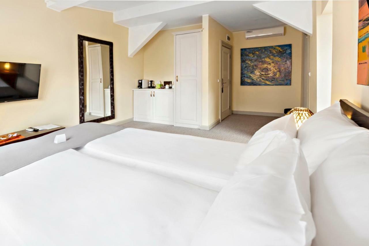Superb Luxury Suites Belgrád Szoba fotó
